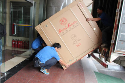 潢川钢琴贵重工艺品无忧运
